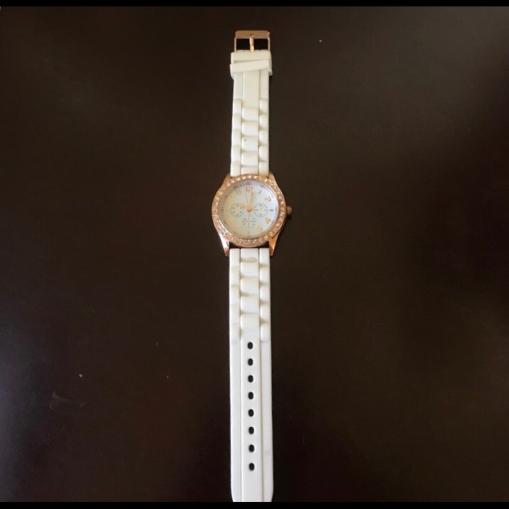 Watch - Picture 2 of 2